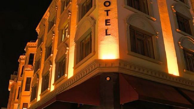 Aly Port Otel