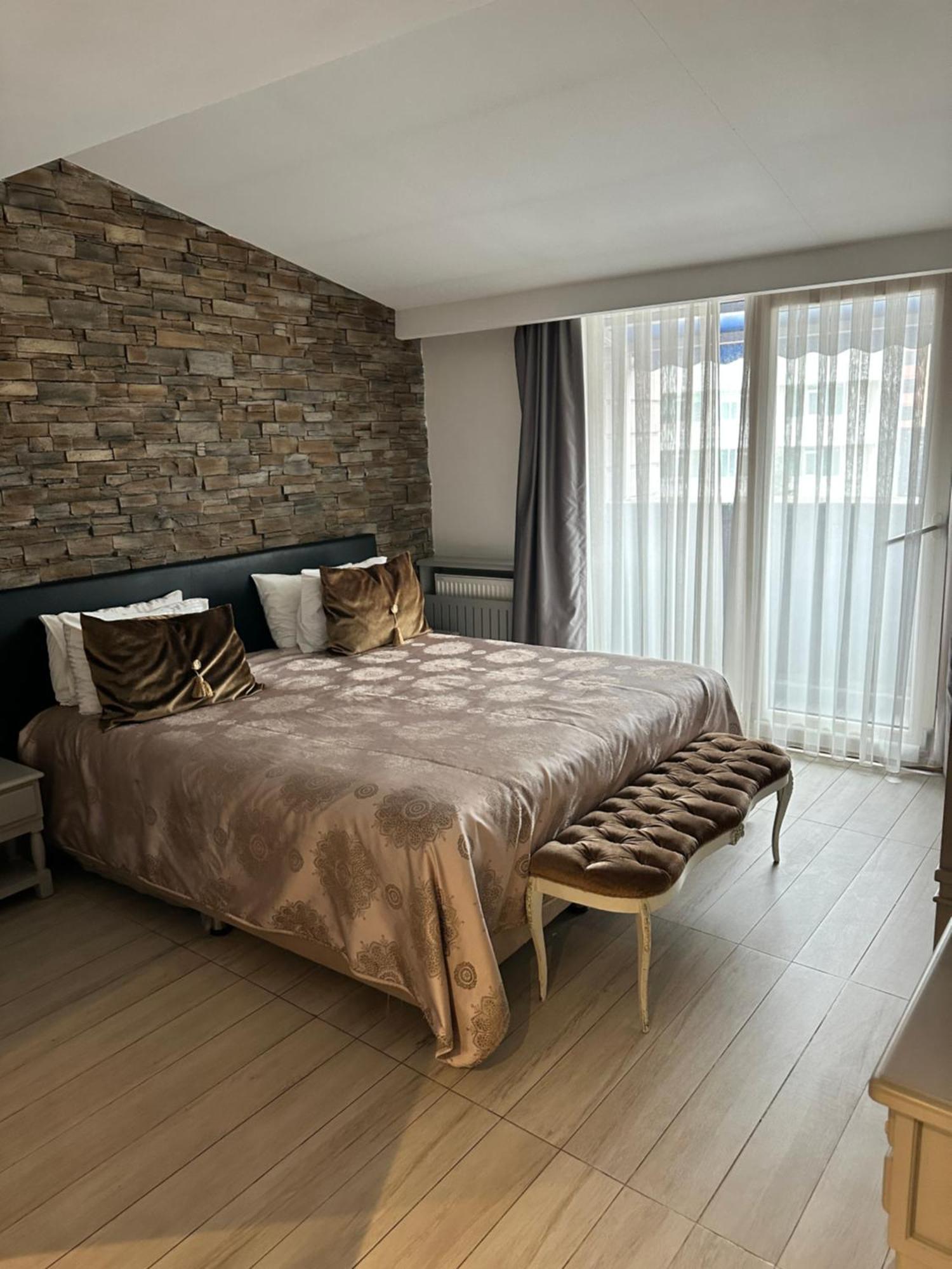 Aly Port Otel 3*