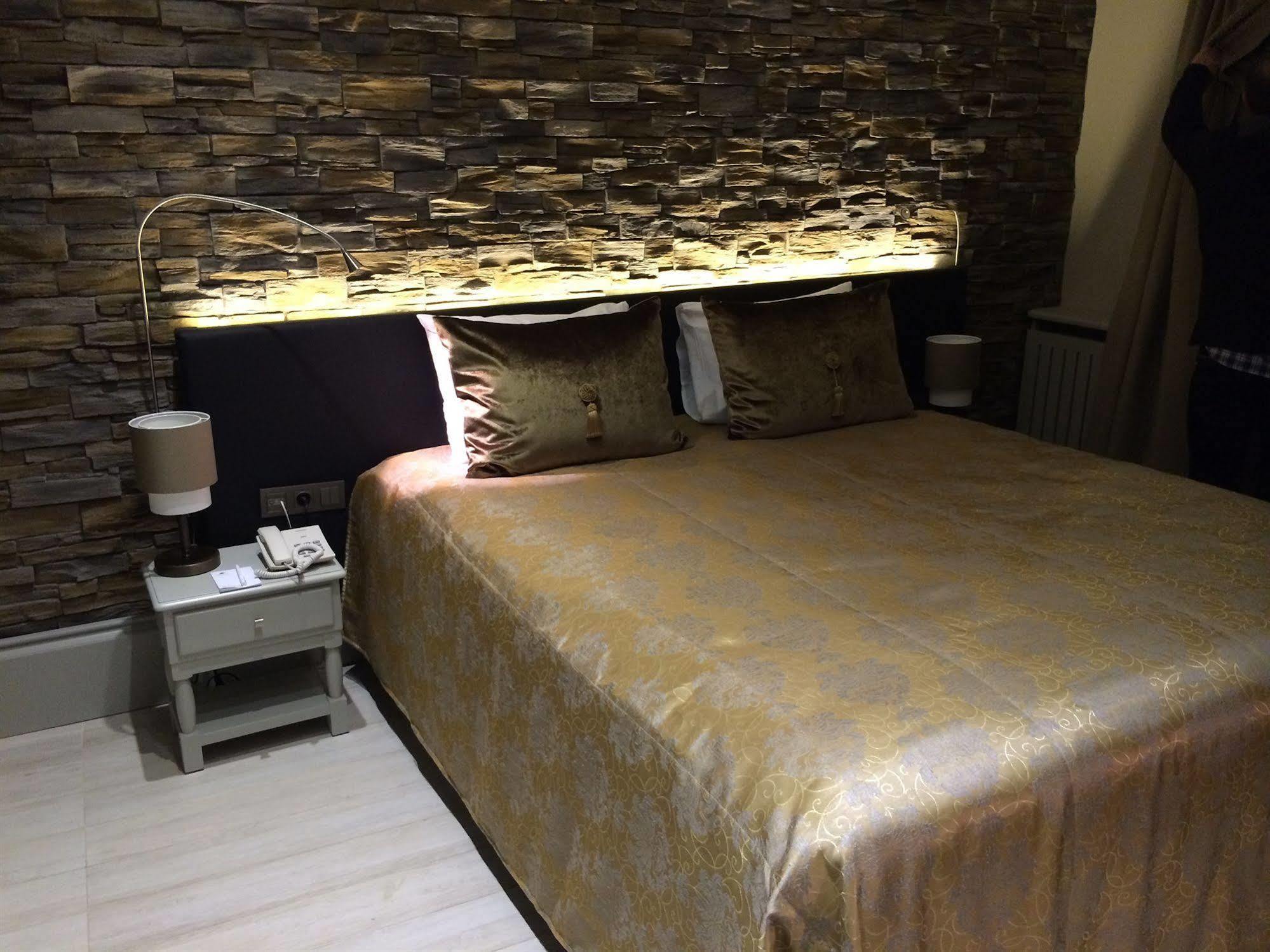 Otel Aly Port